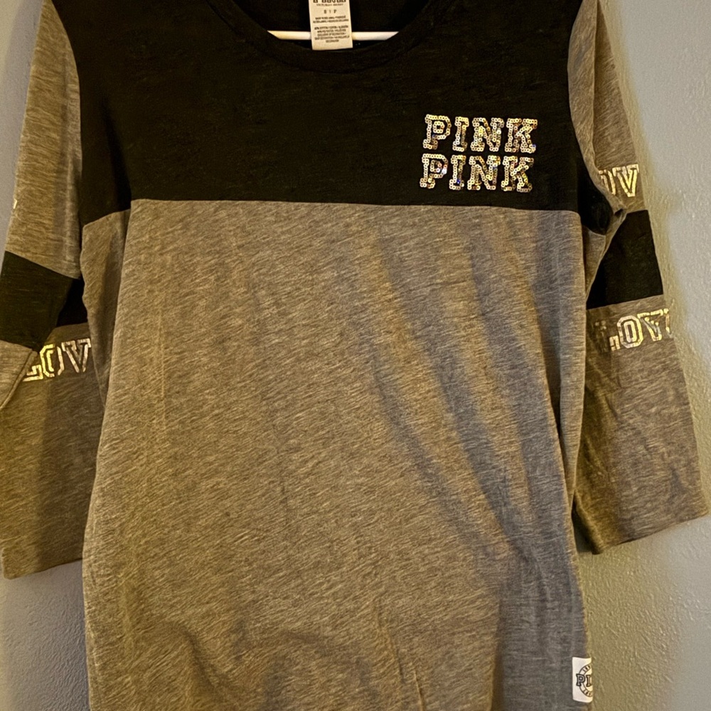 PINK Victoria's Secret Black and Gray Short Sleeve Tee
